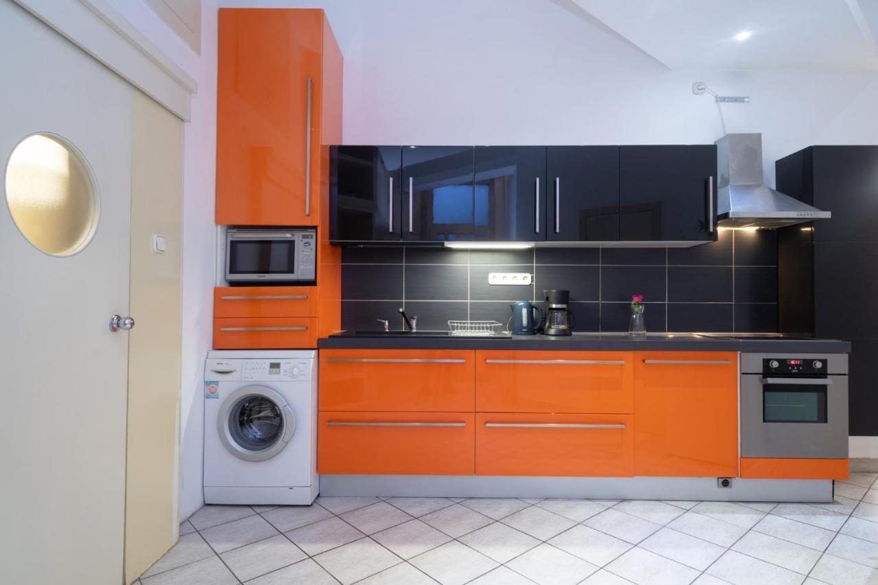 Kiraly Central Apartment With Free Parking And Ac Budapest Bagian luar foto