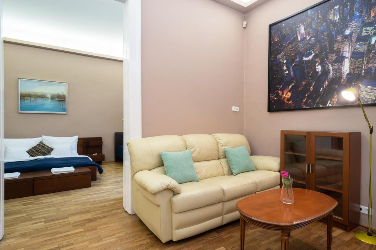 Kiraly Central Apartment With Free Parking And Ac Budapest Bagian luar foto